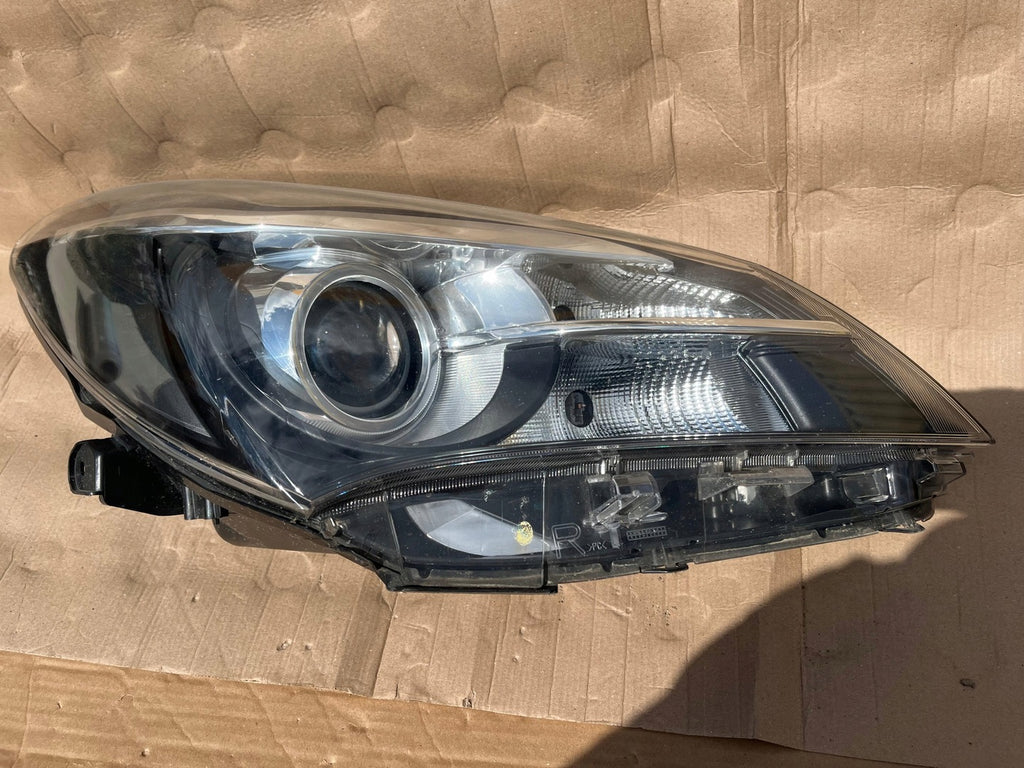 Frontscheinwerfer Toyota Yaris Rechts Scheinwerfer Headlight
