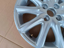 Load image into Gallery viewer, 1x Alufelge 15 Zoll 4.5" 4x100 35ET 52910G5500 Toyota Aygo Rim Wheel FEL4556285267xl