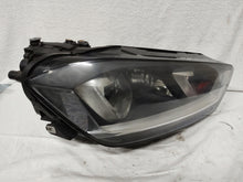 Laden Sie das Bild in den Galerie-Viewer, Frontscheinwerfer VW Sportsvan 517941034B Xenon Rechts Scheinwerfer Headlight