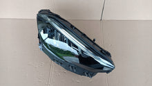 Laden Sie das Bild in den Galerie-Viewer, Frontscheinwerfer Mercedes-Benz Gla A2479066207 LED Rechts Headlight