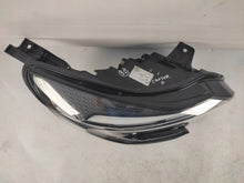 Laden Sie das Bild in den Galerie-Viewer, Frontscheinwerfer Renault Captur II 260104525R Full LED Rechts Headlight SCH8277336427go