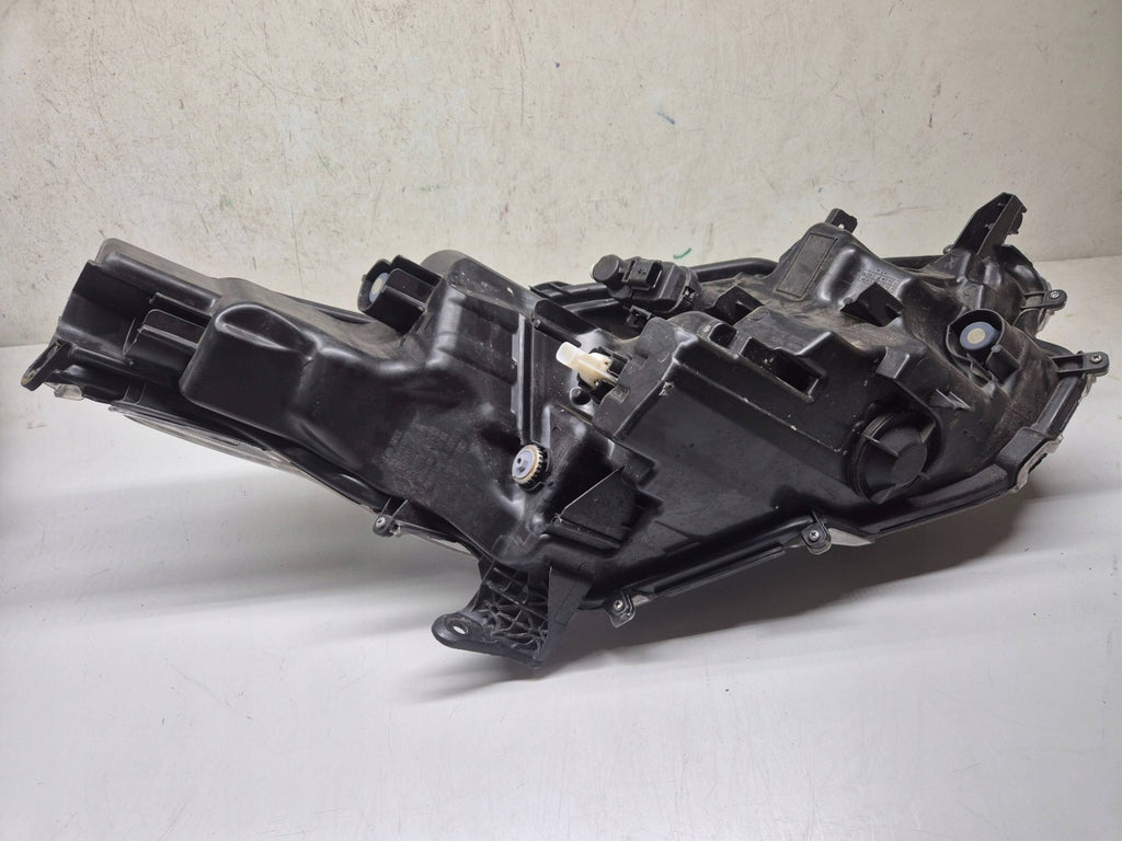 Frontscheinwerfer Toyota 4 Yaris ZWW2374 Links Scheinwerfer Headlight SCH8391362930xf
