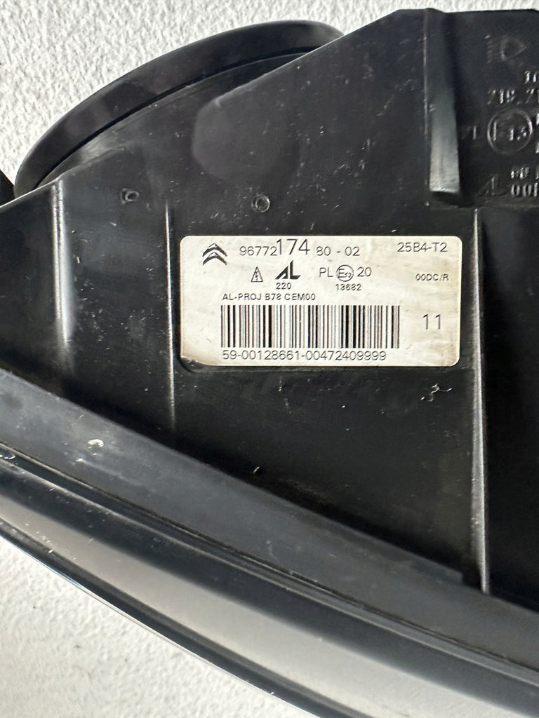 Frontscheinwerfer Citroën C4 Picasso II 9677217480-02 Xenon Rechts Headlight SCH2480059655zb