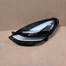 Laden Sie das Bild in den Galerie-Viewer, Frontscheinwerfer Tesla 3 Y 151495200C LED Links Scheinwerfer Headlight