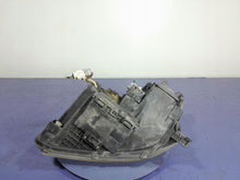 Laden Sie das Bild in den Galerie-Viewer, Frontscheinwerfer Toyota Avensis 328717-05-44 Rechts Scheinwerfer Headlight SCH3381686441fz