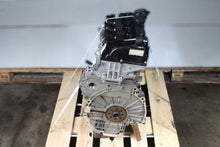 Laden Sie das Bild in den Galerie-Viewer, Motor BMW E91 E93 E90 E92 N47D20A 2.0 143PS Diesel Engine Unkomplett