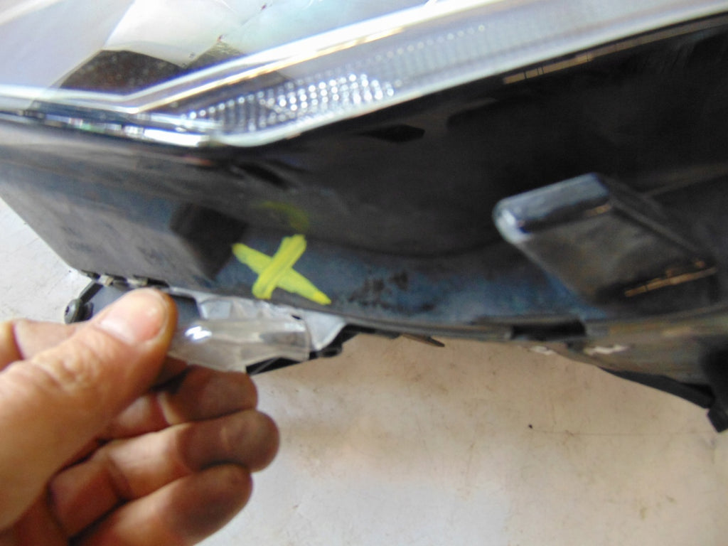 Frontscheinwerfer VW Golf Sportsvan 517941031B Xenon Links Headlight SCH2545008874kg