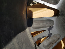 Laden Sie das Bild in den Galerie-Viewer, 1x Alufelge 17 Zoll 7.0&quot; 4x100 40ET Schwarz 403008893R Renault Captur Clio 1