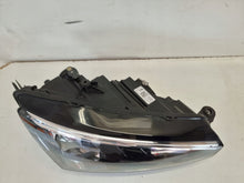 Laden Sie das Bild in den Galerie-Viewer, Frontscheinwerfer Skoda Scala 657941016A LED Rechts Scheinwerfer Headlight SCH1234741793qg