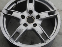 Laden Sie das Bild in den Galerie-Viewer, 1x Alufelge 19 Zoll 9.0&quot; 5x130 98736213800 Porsche Rim Wheel
