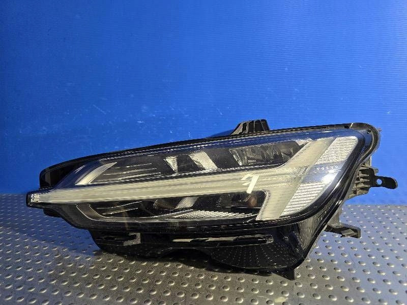 Frontscheinwerfer Volvo S60 V60 32228866 LED Links Scheinwerfer Headlight SCH2992862744fh