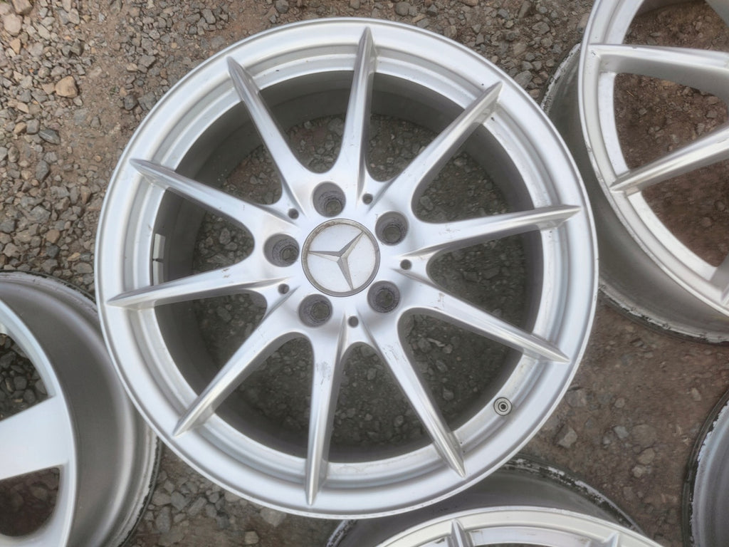 4x Alufelge 17 Zoll 6.5" 5x112 49ET Glanz Silber A2464010102 Mercedes-Benz FEL6698272777in