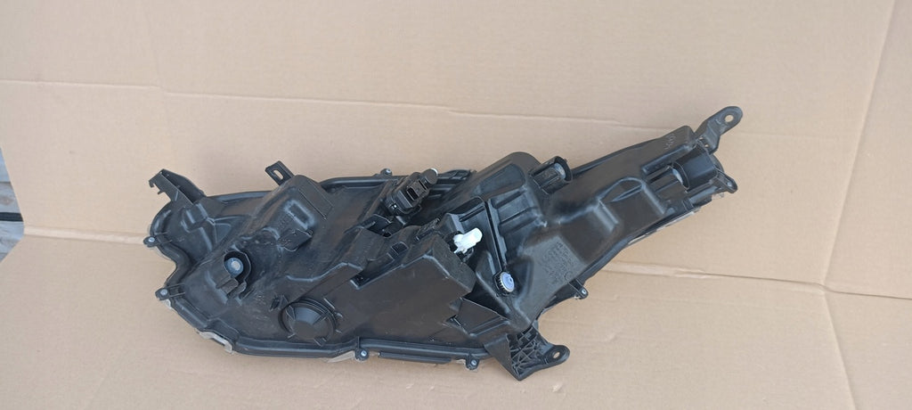 Frontscheinwerfer Toyota 4 Yaris 0036181 K0-8EU Full LED Rechts Headlight