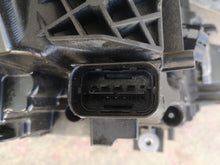 Laden Sie das Bild in den Galerie-Viewer, Frontscheinwerfer BMW 3 F30 8492473-04 Links Scheinwerfer Headlight SCH4761093542ic