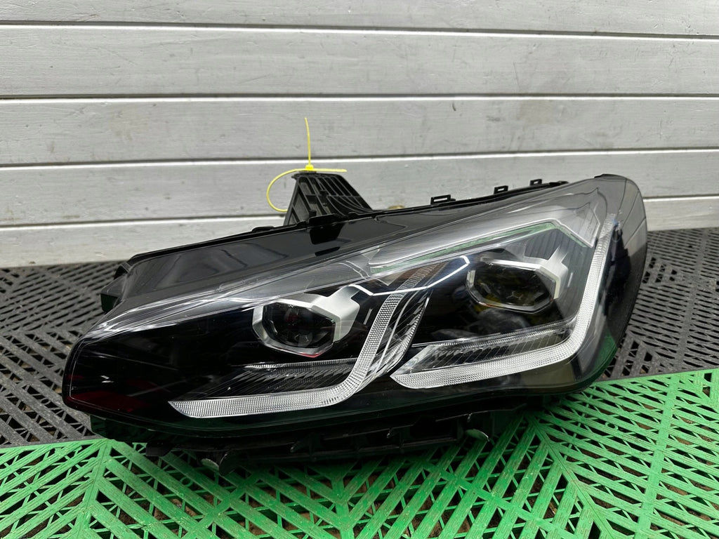 Frontscheinwerfer BMW 2 Active Tourer U06 5A42247 Links Scheinwerfer Headlight SCH8950581335pi
