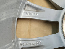 Laden Sie das Bild in den Galerie-Viewer, 1x Alufelge 17 Zoll 7.0" 5x112 5NA601025 VW Tiguan Rim Wheel FEL1485585669cj