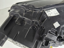 Laden Sie das Bild in den Galerie-Viewer, Frontscheinwerfer Skoda Karoq 57B941015D LED Links Scheinwerfer Headlight SCH5105401371gr