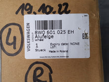 Laden Sie das Bild in den Galerie-Viewer, 1x Alufelge 17 Zoll 7.5" 5x112 38ET Glanz Silber 8W0601025EH Audi A4 B9 FEL7354199605gz