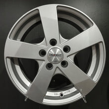 Load image into Gallery viewer, 4x Alufelge 15 Zoll 6.0" 5x105 39ET Glanz Silber KBA49292 Chevrolet Cruze Astra FEL8655482797fd