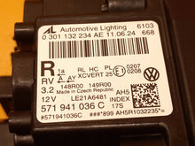 Laden Sie das Bild in den Galerie-Viewer, Frontscheinwerfer VW Tiguan 571941035C 571941036C Ein Satz Headlight SCH8092594031lo