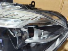 Load image into Gallery viewer, Frontscheinwerfer BMW X5 F15 F16 7471347 LED Ein Stück (Rechts oder Links) SCH7495626446aq