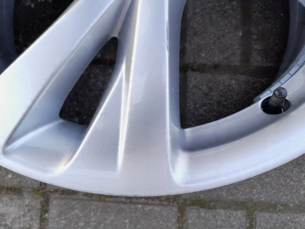 1x Alufelge 17 Zoll 7.0" 4x108 38ET Glanz Silber 39182182 Opel Rim Wheel