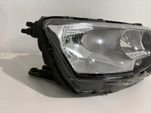 Laden Sie das Bild in den Galerie-Viewer, Frontscheinwerfer Skoda Rapid 5JB941016B Rechts Scheinwerfer Headlight SCH8016661165gy