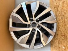 Laden Sie das Bild in den Galerie-Viewer, 1x Alufelge 18 Zoll 7.0" 5x112 45ET Glanz Silber 2GA601025AD VW T-Roc Rim Wheel FEL5185637025ez