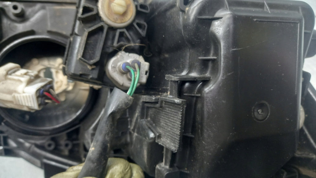 Frontscheinwerfer Toyota Avensis Links Scheinwerfer Headlight SCH7130684340rj