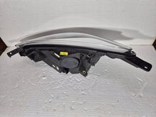 Laden Sie das Bild in den Galerie-Viewer, Frontscheinwerfer Ford Fiesta H1BB-13W029-AD Rechts Scheinwerfer Headlight SCH9448756483kb