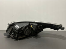 Laden Sie das Bild in den Galerie-Viewer, Frontscheinwerfer Ford Kuga CV44-13005-AG Xenon Rechts Scheinwerfer Headlight SCH8880258307tx