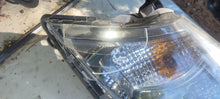 Load image into Gallery viewer, Frontscheinwerfer Toyota Yaris Ein Stück (Rechts oder Links) Headlight