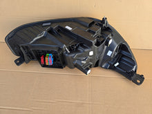 Laden Sie das Bild in den Galerie-Viewer, Frontscheinwerfer Ford Focus NX7B-13E017-AG Links Scheinwerfer Headlight SCH8829925982fr
