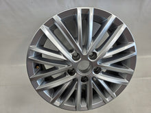 Load image into Gallery viewer, 1x Alufelge 16 Zoll 6.0" 5x112 50ET Glanz Silber 2K5601025J VW Caddy Rim Wheel FEL7565092438id