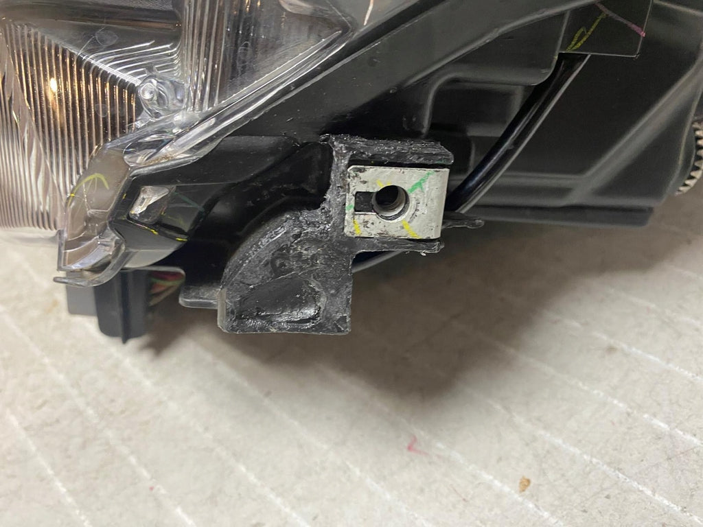 Frontscheinwerfer Mazda II D43N-51040 LED Links Scheinwerfer Headlight SCH3767283942kt