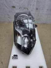 Laden Sie das Bild in den Galerie-Viewer, Frontscheinwerfer VW Transporter Caravelle 7E1941015T Links Headlight SCH4950433655ue