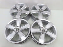 Laden Sie das Bild in den Galerie-Viewer, 4x Alufelge 17 Zoll 6.5" 5x112 41ET Glanz Silber 3G0071497B VW Tiguan Golf I FEL9262605591si