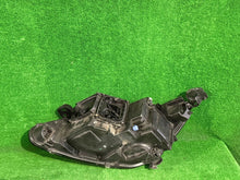 Laden Sie das Bild in den Galerie-Viewer, Frontscheinwerfer Peugeot 308 030128723200 Rechts Scheinwerfer Headlight SCH8236463796fn