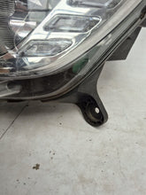 Laden Sie das Bild in den Galerie-Viewer, Frontscheinwerfer Dacia Logan Sandero II 260605665R Links Scheinwerfer Headlight SCH3322852854kx