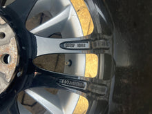 Load image into Gallery viewer, 1x Alufelge 18 Zoll 8.5&quot; 5x120 52ET Glanz Schwarz 6786888 BMW E88 E87 Rim Wheel