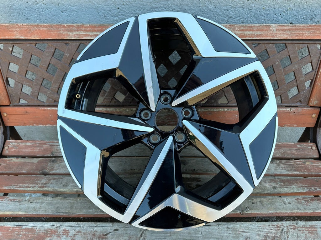 1x Alufelge 19 Zoll 7.5" 5x112 50ET Glanz Schwarz 10A601025J VW Id.3 Rim Wheel FEL8306494341rv