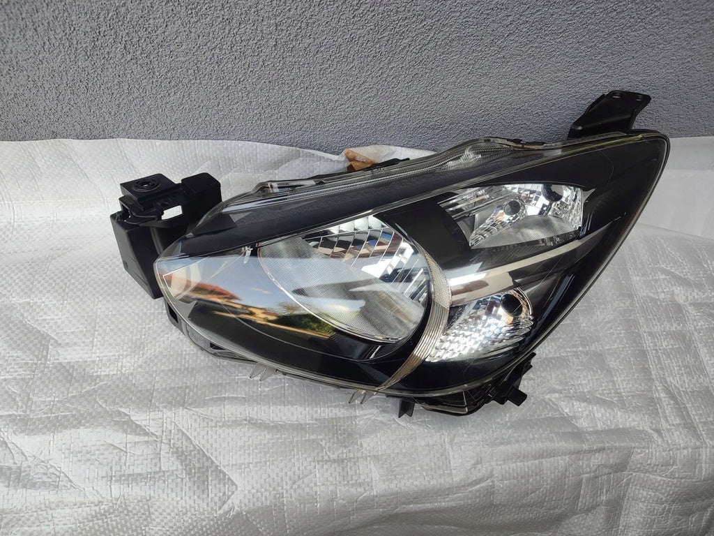 Frontscheinwerfer Mazda III DB5J-51040 Links Scheinwerfer Headlight