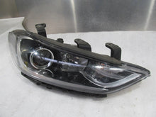 Laden Sie das Bild in den Galerie-Viewer, Frontscheinwerfer Hyundai Elantra 92102F2000 LED Rechts Scheinwerfer Headlight
