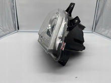 Laden Sie das Bild in den Galerie-Viewer, Frontscheinwerfer Mercedes-Benz Viano W639 Vito A639820296 Rechts Headlight SCH8952073020zu