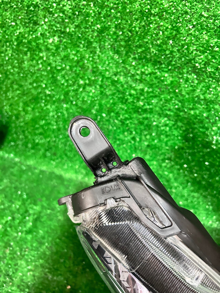 Frontscheinwerfer Toyota Yaris Rechts Scheinwerfer Headlight