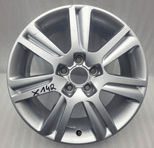 Laden Sie das Bild in den Galerie-Viewer, 1x Alufelge 17 Zoll 7.0" 5x112 45ET Glanz Silber 8K0601025CR MAD-AR81 Audi A4 B8 FEL3867477107xf