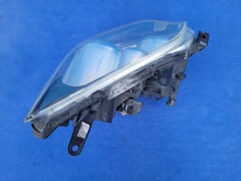 Laden Sie das Bild in den Galerie-Viewer, Frontscheinwerfer Toyota Avensis Links Scheinwerfer Headlight SCH2893995561wo