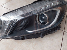 Laden Sie das Bild in den Galerie-Viewer, Frontscheinwerfer Mercedes-Benz W176 A1768202761-1 Links Scheinwerfer Headlight SCH2146655826ir