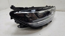 Laden Sie das Bild in den Galerie-Viewer, Frontscheinwerfer VW Passat B8 3G1941036P Rechts Scheinwerfer Headlight