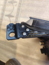 Load image into Gallery viewer, Frontscheinwerfer Ford Focus MX7B-13E015-ED Links Scheinwerfer Headlight SCH3966197237mh